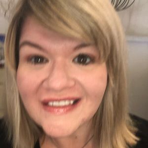 Meet your Posher, Lori